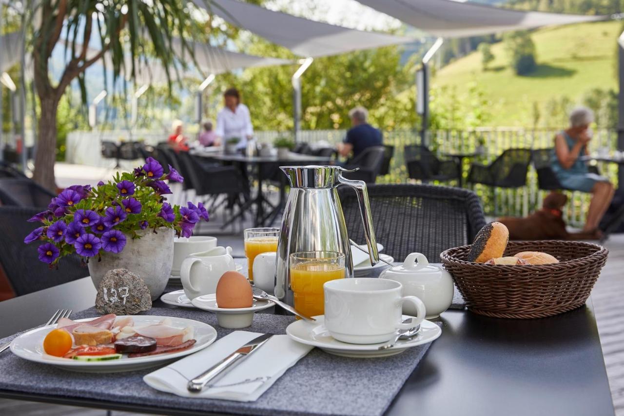 ElzLand Hotel Pfauen WELLNESS, SPA&VITALIS HOTEL Elzach Exterior foto